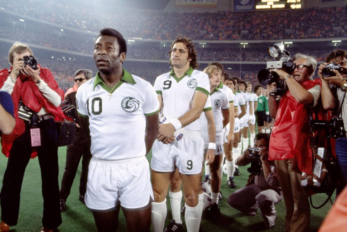 Resultado de imagen de pele en el cosmos